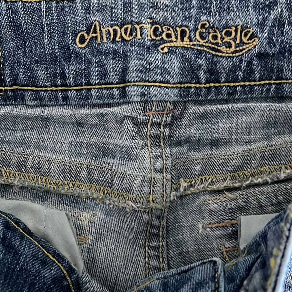 American Eagle Women’s Boyfriend Jeans - Picture 5 of 6